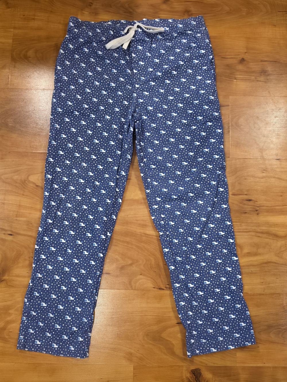 Vineyard Vibes abominable Snow Whale Lounge Pants Sz L